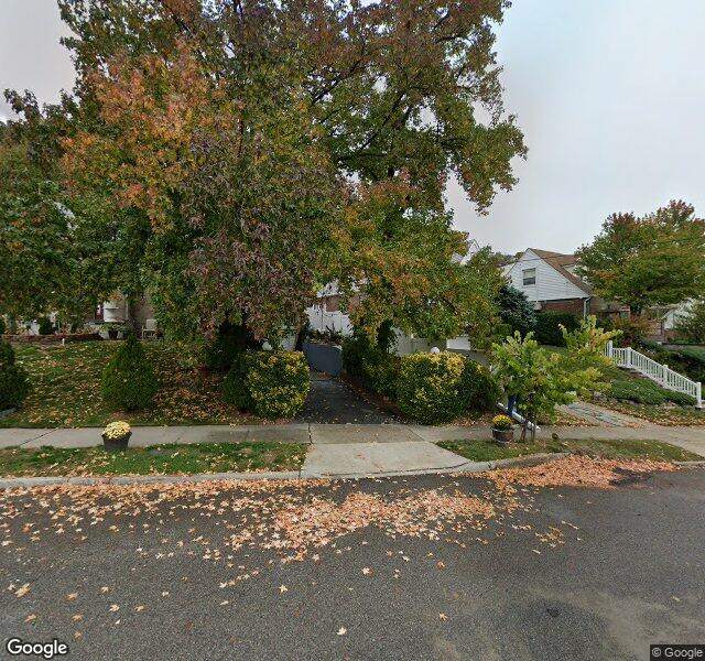 Windsor Park Rehab & Nursing Center Nursing Home in Queens Village, NY — Street View