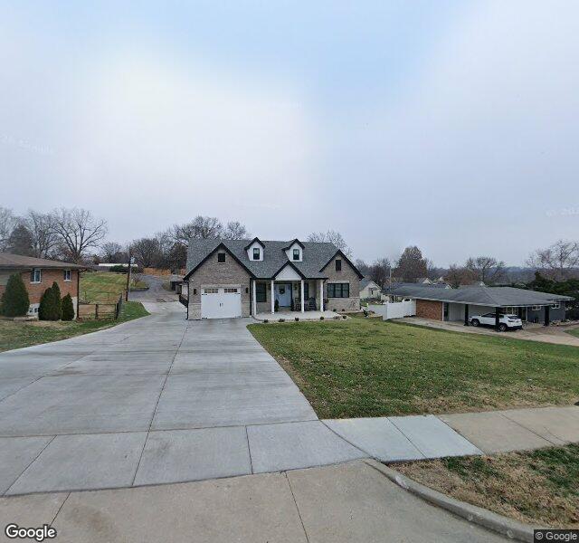 Parkwood Skilled Nursing and Rehabilitation Center Nursing Home in Maryland Heights, MO — Street View