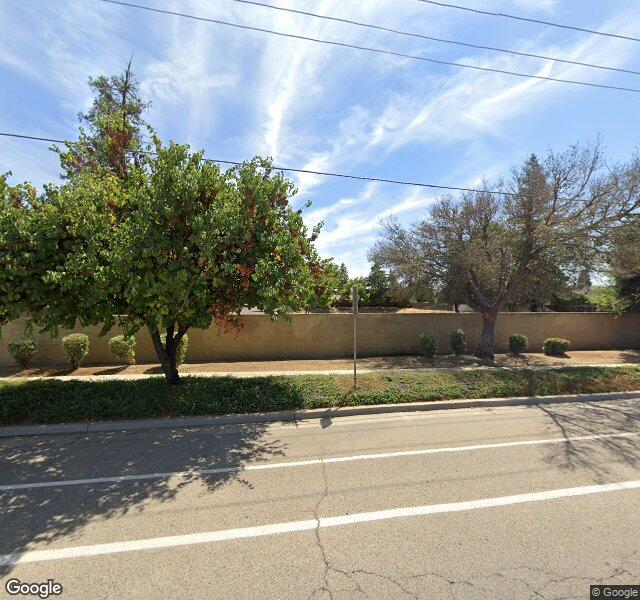 Dinuba Healthcare Nursing Home in Dinuba, CA — Street View