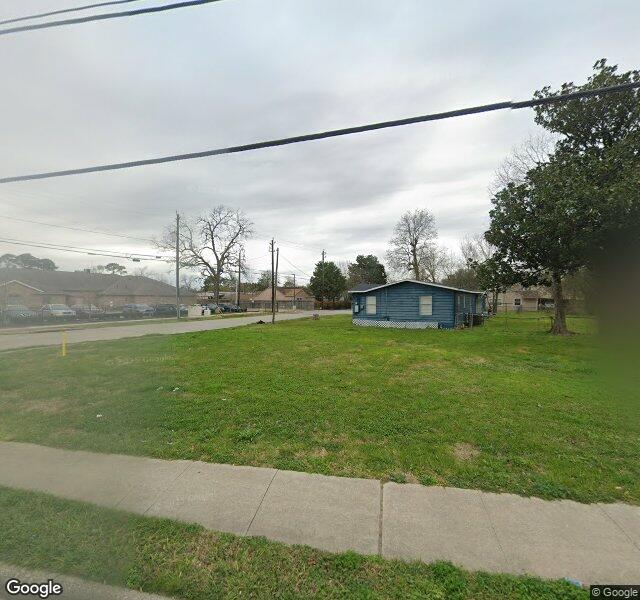 Highland Park Rehabilitation & Nursing Center Nursing Home in Houston, TX — Street View