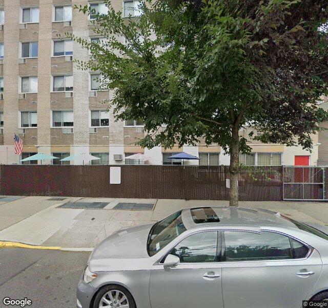 Bronx Park Rehabilitation & Nursing Center Nursing Home in Bronx, NY — Street View